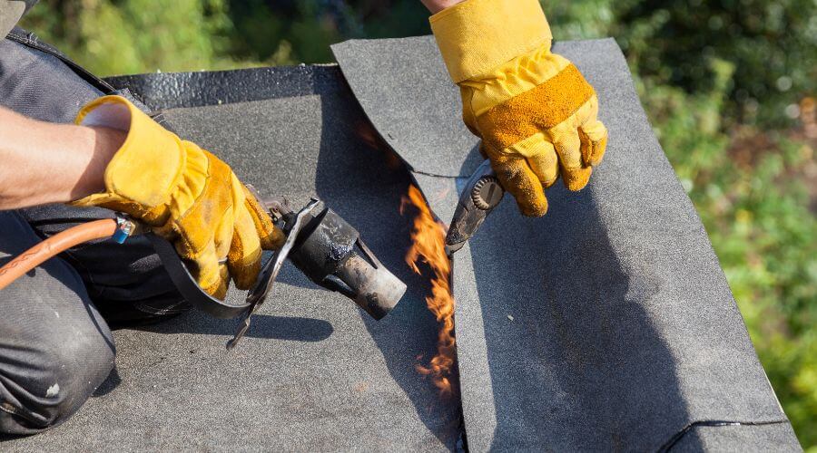 Expert Emergency Roof Repairs services in Tallapoosa, MO